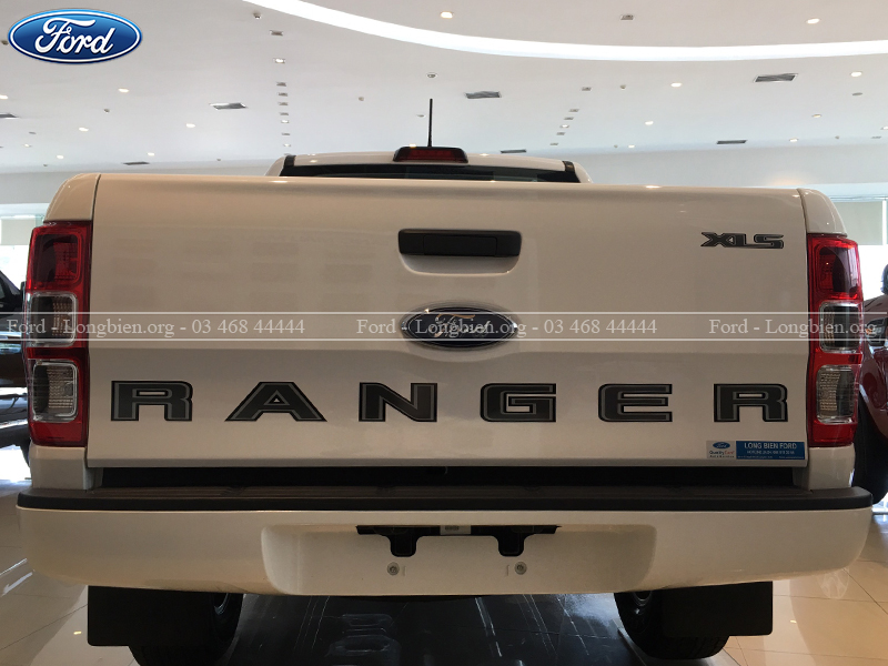 Đánh giá thiết kế phần đuôi xe Ford Ranger XLS 4x2 AT 2020