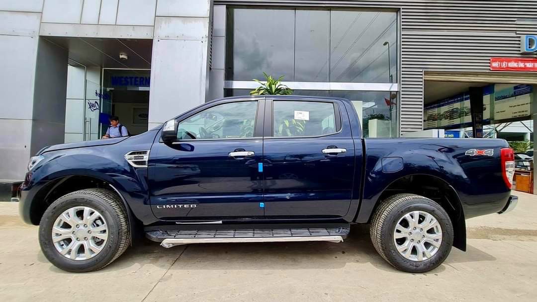 FORD RANGER XLT 4X4 AT LIMITED